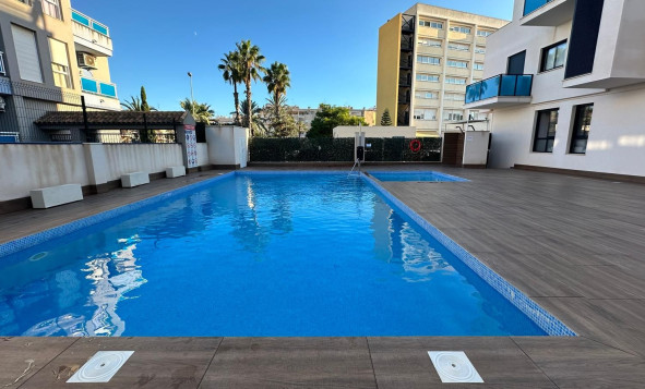 Herverkoop - 1. Appartement / flat - Torrevieja - Calas Blancas
