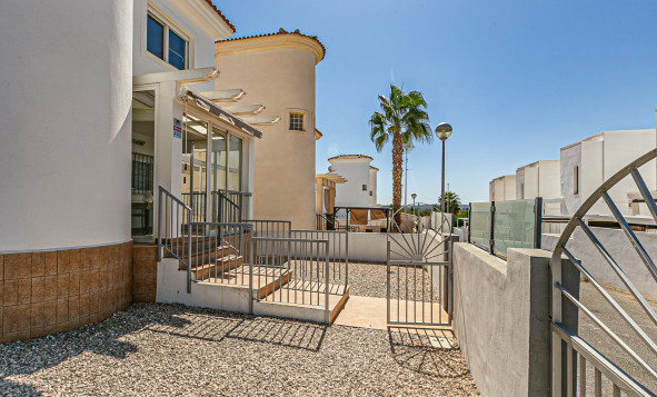 Herverkoop - 3. Halfvrijstaand huis - La Marina - Costa Blanca Zuid