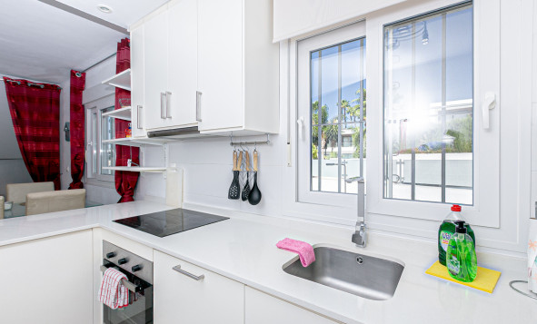 Herverkoop - 3. Halfvrijstaand huis - La Marina - Costa Blanca Zuid