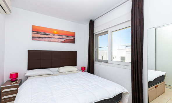 Herverkoop - 3. Halfvrijstaand huis - La Marina - Costa Blanca Zuid