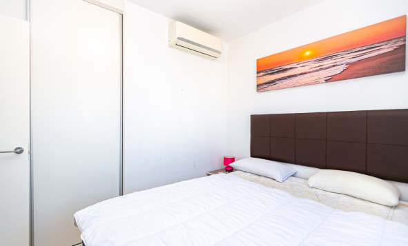 Herverkoop - 3. Halfvrijstaand huis - La Marina - Costa Blanca Zuid