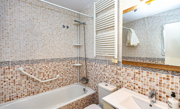 Herverkoop - 3. Halfvrijstaand huis - La Marina - Costa Blanca Zuid