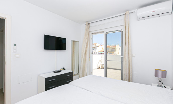 Herverkoop - 3. Halfvrijstaand huis - La Marina - Costa Blanca Zuid