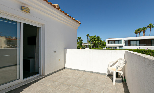 Herverkoop - 3. Halfvrijstaand huis - La Marina - Costa Blanca Zuid