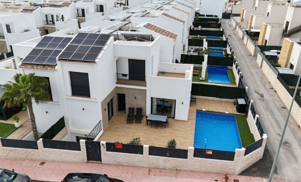 Herverkoop - 3. Halfvrijstaand huis - Ciudad Quesada - Costa Blanca Zuid