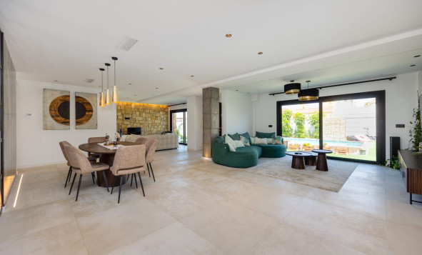 Resale - 3. Semi-detached house - Torrevieja - Costa Blanca South