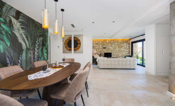 Resale - 3. Semi-detached house - Torrevieja - Costa Blanca South