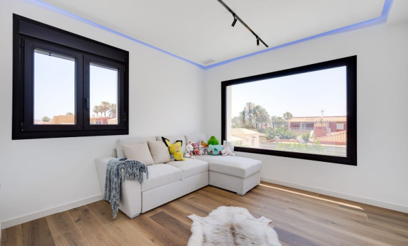 Resale - 3. Semi-detached house - Torrevieja - Costa Blanca South