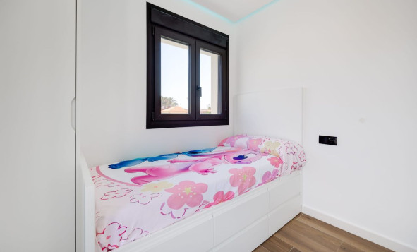 Resale - 3. Semi-detached house - Torrevieja - Costa Blanca South