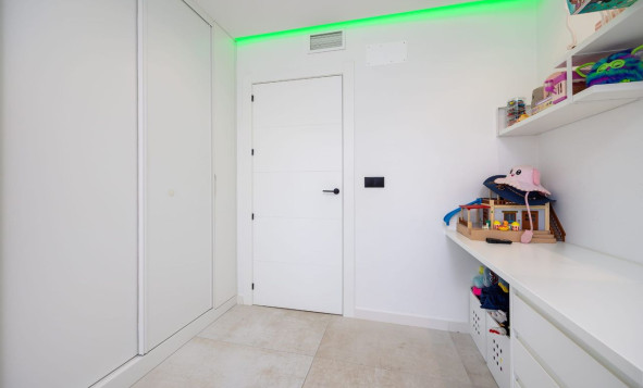 Resale - 3. Semi-detached house - Torrevieja - Costa Blanca South