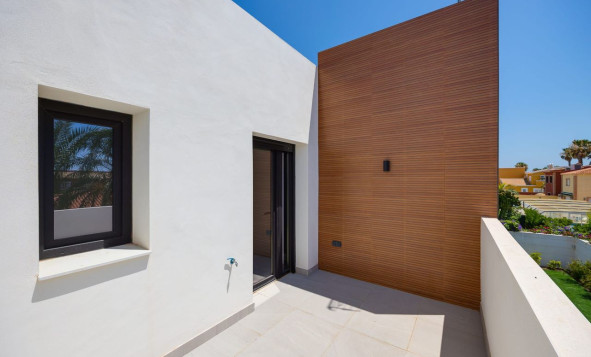 Resale - 3. Semi-detached house - Torrevieja - Costa Blanca South