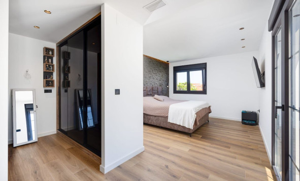 Resale - 3. Semi-detached house - Torrevieja - Costa Blanca South