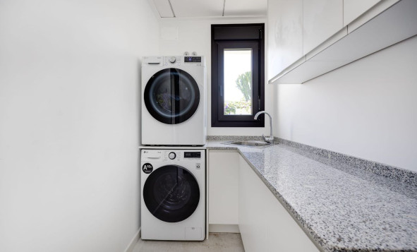 Resale - 3. Semi-detached house - Torrevieja - Costa Blanca South