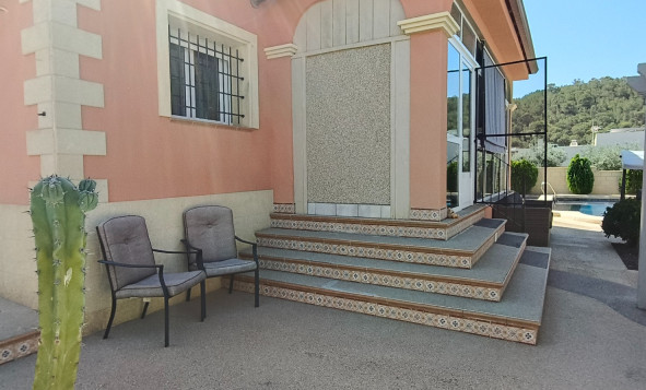 Herverkoop - 6. Vrijstaande villa - La Romana - Costa Blanca Noord