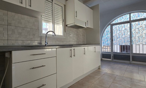 Herverkoop - 3. Vrijstaande villa - Torrevieja - El Chaparal