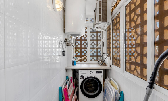 Herverkoop - 1. Appartement / flat - Torrevieja - Costa Blanca Zuid