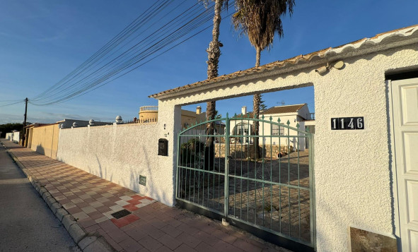 Herverkoop - 3. Vrijstaande villa - Torrevieja - Costa Blanca Zuid