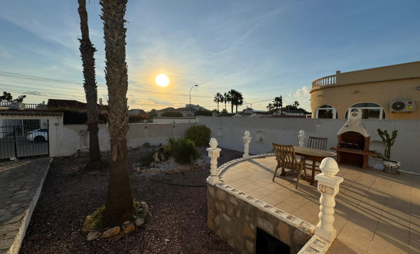 Herverkoop - 3. Vrijstaande villa - Torrevieja - Costa Blanca Zuid