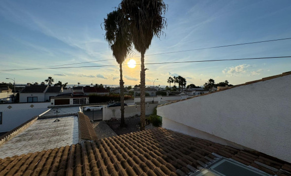 Herverkoop - 3. Vrijstaande villa - Torrevieja - Costa Blanca Zuid