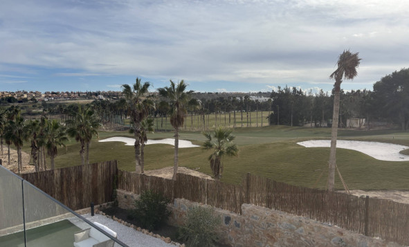 Herverkoop - 3. Vrijstaande villa - Algorfa - Costa Blanca Zuid