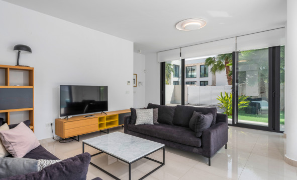 Herverkoop - 3. Vrijstaande villa - Ciudad Quesada - La Laguna