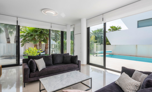 Herverkoop - 3. Vrijstaande villa - Ciudad Quesada - La Laguna