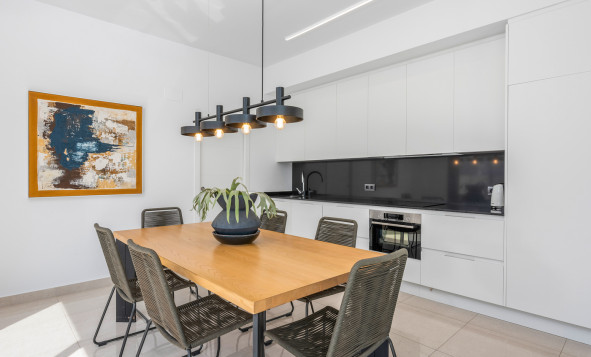 Herverkoop - 3. Vrijstaande villa - Ciudad Quesada - La Laguna