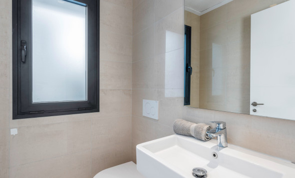 Herverkoop - 3. Vrijstaande villa - Ciudad Quesada - La Laguna