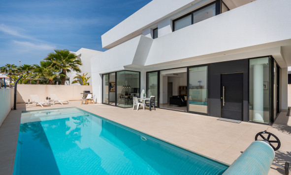 Herverkoop - 3. Vrijstaande villa - Ciudad Quesada - La Laguna