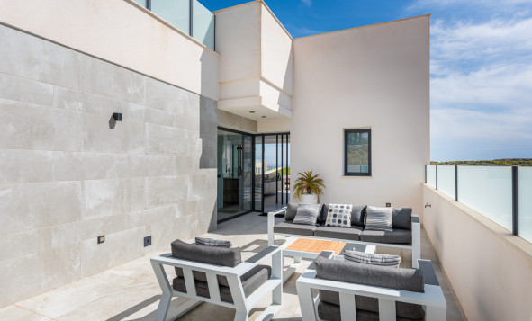 Herverkoop - 3. Vrijstaande villa - Ciudad Quesada - Pueblo Lucero