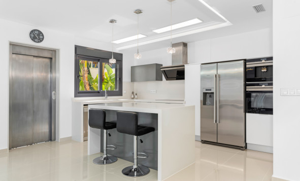 Resale - 3. Detached house - San Miguel de Salinas - Las Comunicaciones