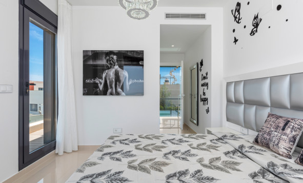 Resale - 3. Detached house - San Miguel de Salinas - Las Comunicaciones