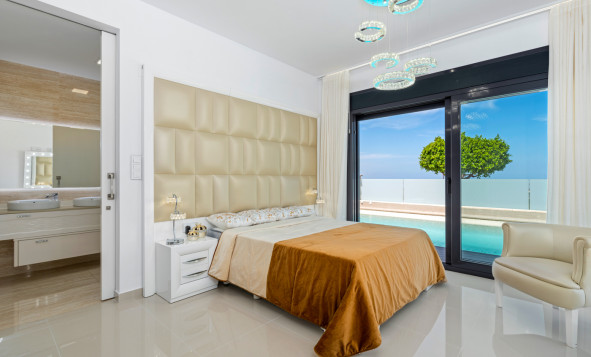 Resale - 3. Detached house - San Miguel de Salinas - Las Comunicaciones