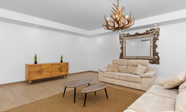 Resale - 3. Detached house - San Miguel de Salinas - Las Comunicaciones