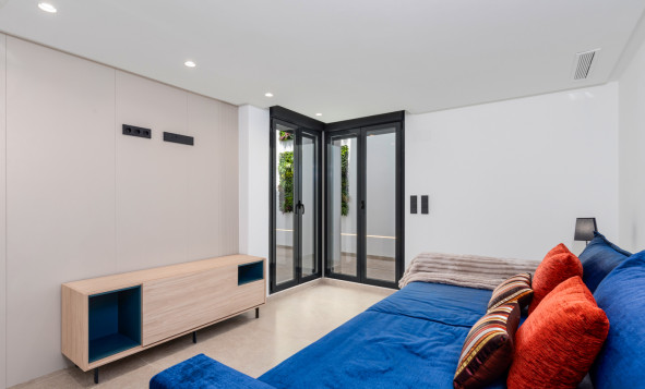 Herverkoop - 3. Vrijstaande villa - El Campello - El Amerador