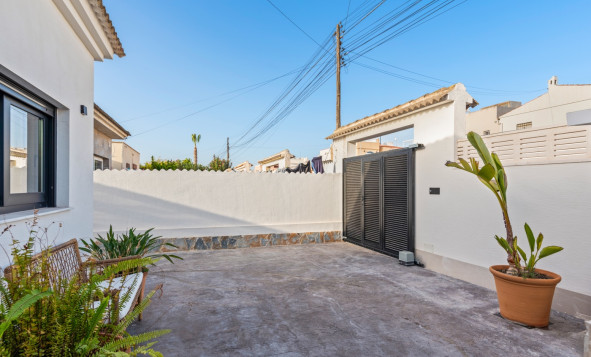 Herverkoop - 3. Vrijstaande villa - Torrevieja - Costa Blanca Zuid