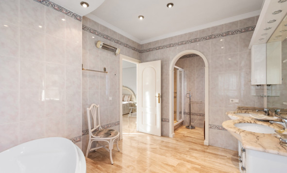 Herverkoop - 3. Vrijstaande villa - Ciudad Quesada - Costa Blanca Zuid