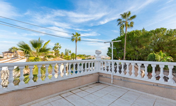 Herverkoop - 3. Vrijstaande villa - Ciudad Quesada - Costa Blanca Zuid