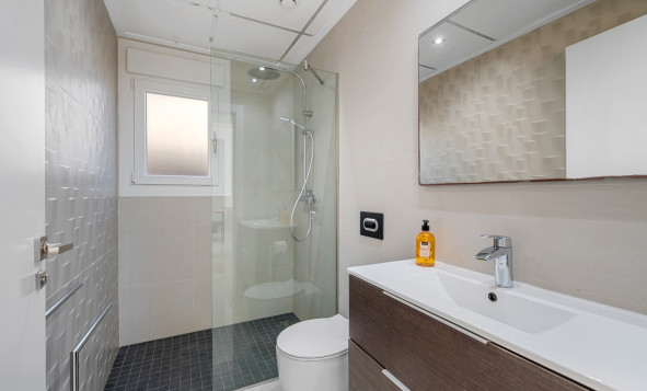 Herverkoop - 3. Vrijstaande villa - Ciudad Quesada - La Laguna