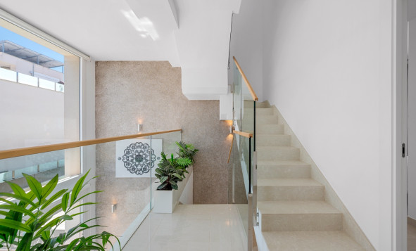 Herverkoop - 3. Vrijstaande villa - Ciudad Quesada - La Laguna