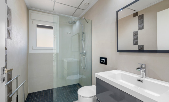 Herverkoop - 3. Vrijstaande villa - Ciudad Quesada - La Laguna