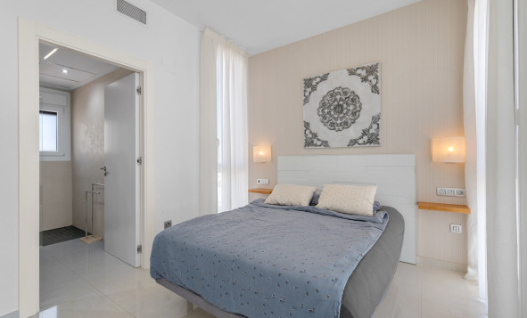 Herverkoop - 3. Vrijstaande villa - Ciudad Quesada - La Laguna