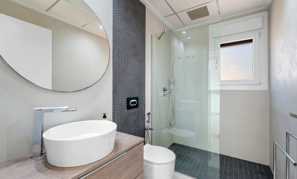 Herverkoop - 3. Vrijstaande villa - Ciudad Quesada - La Laguna