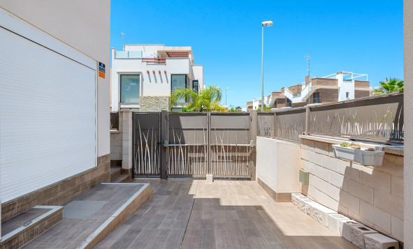 Herverkoop - 3. Vrijstaande villa - Ciudad Quesada - La Laguna