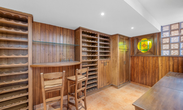 Herverkoop - 3. Vrijstaande villa - Torrevieja - Los Frutales