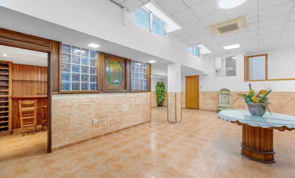 Herverkoop - 3. Vrijstaande villa - Torrevieja - Los Frutales