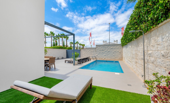 Herverkoop - 3. Vrijstaande villa - Ciudad Quesada - La Laguna