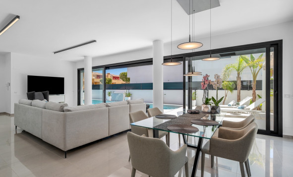 Herverkoop - 3. Vrijstaande villa - Guardamar del Segura - Los Secanos