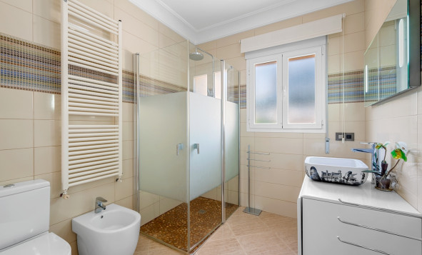 Herverkoop - 3. Vrijstaande villa - Benissa - Carrio