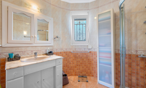 Herverkoop - 3. Vrijstaande villa - Ciudad Quesada - Costa Blanca Zuid